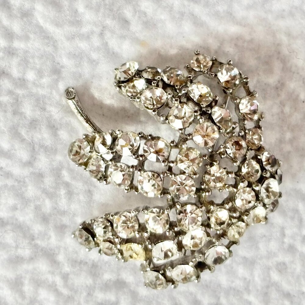 Vintage Lisner Clear Rhinestone Brooch Pin Midcentury